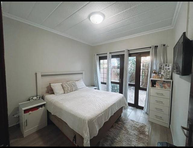1 BEDROOM APARTMENT FOR SALE IN DOUGLASDALE
